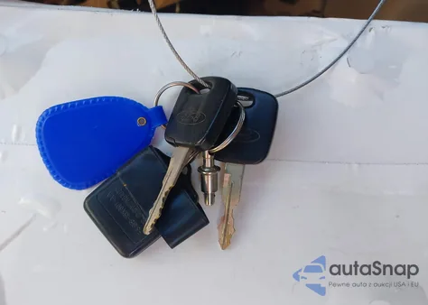 1998 Ford Expedition Eddie Bauer/Xlt z USA, uszkodzony, nr VIN 1FMPU18L2WLB70290